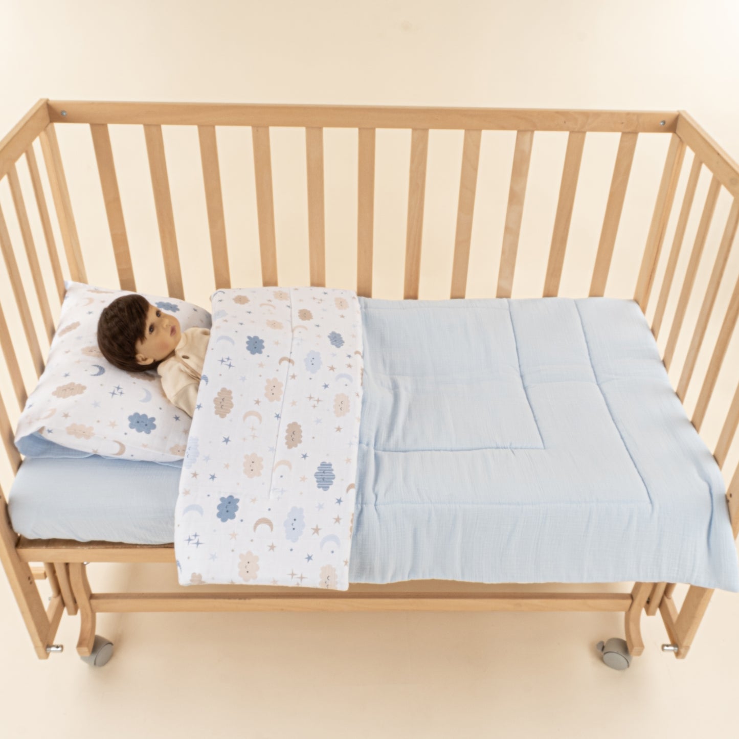 Bebek Yorgan Nevresim Seti - İki Katlı Organik Muslin - Bebe Mavi - Mavi Bulut