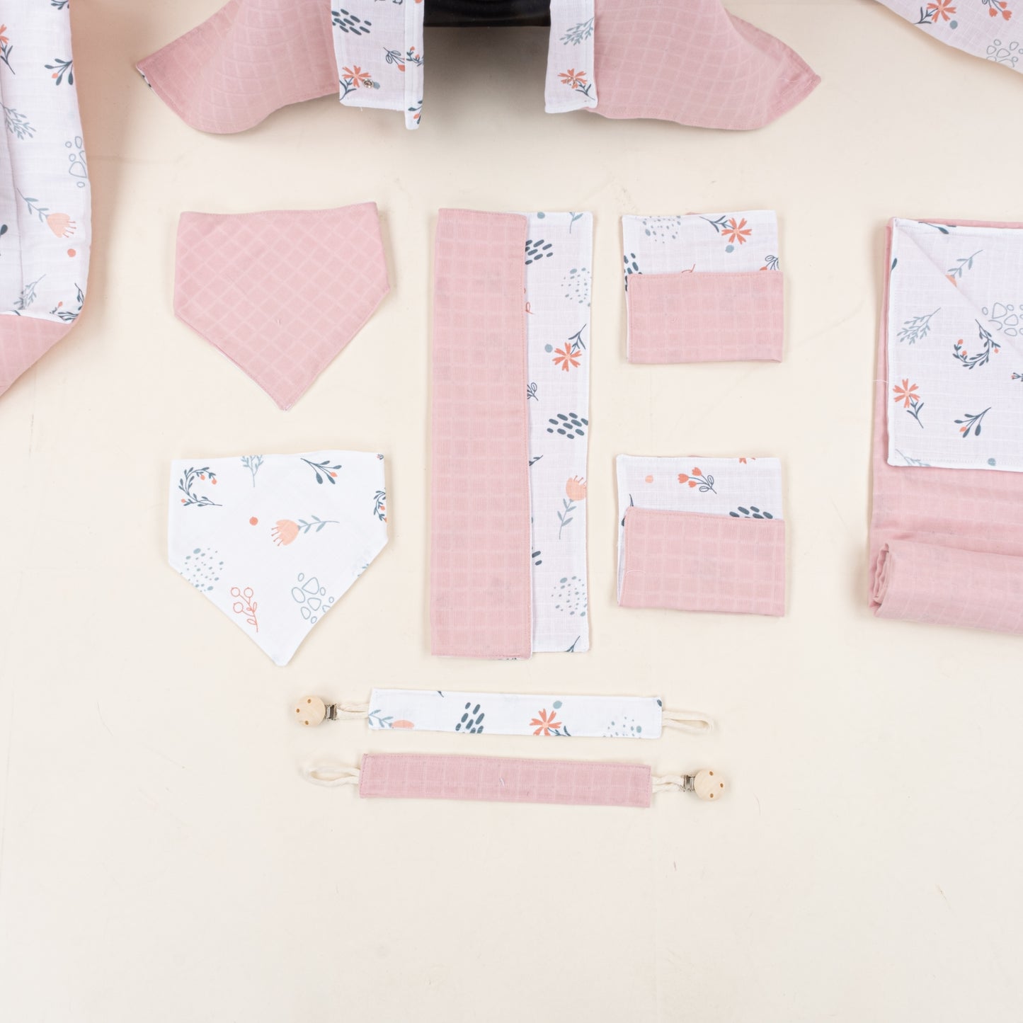14 Parça Avantajlı Set - Çift Taraflı - Pudra Muslin - Yeşil Çiçekler