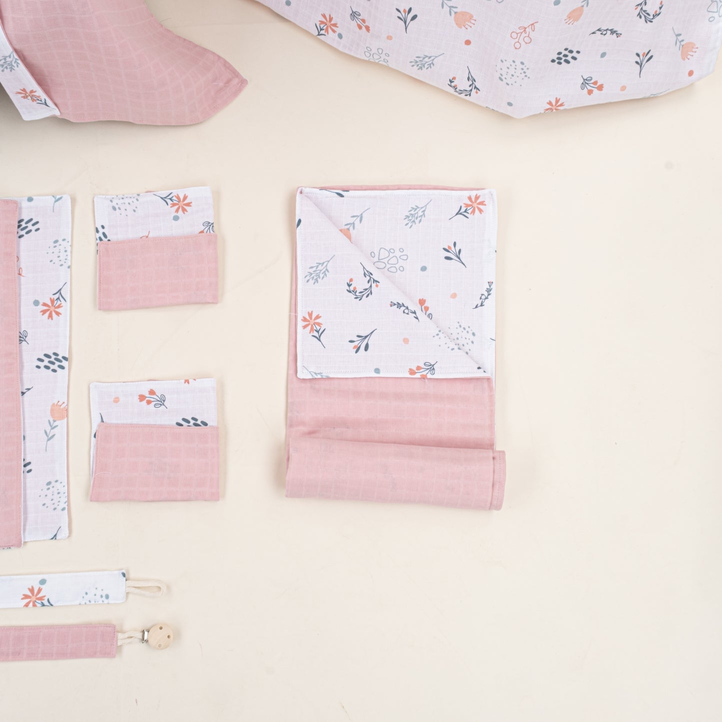 14 Parça Avantajlı Set - Çift Taraflı - Pudra Muslin - Yeşil Çiçekler