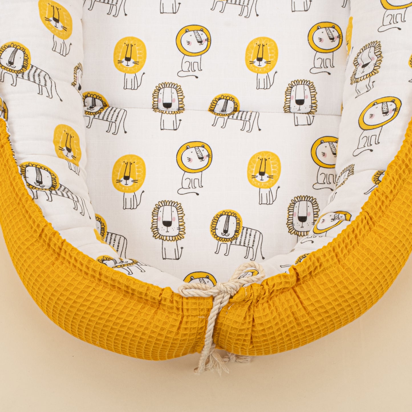 Babynest ve Yastık- Çift Taraflı - Hardal Petek - Sarı Aslan