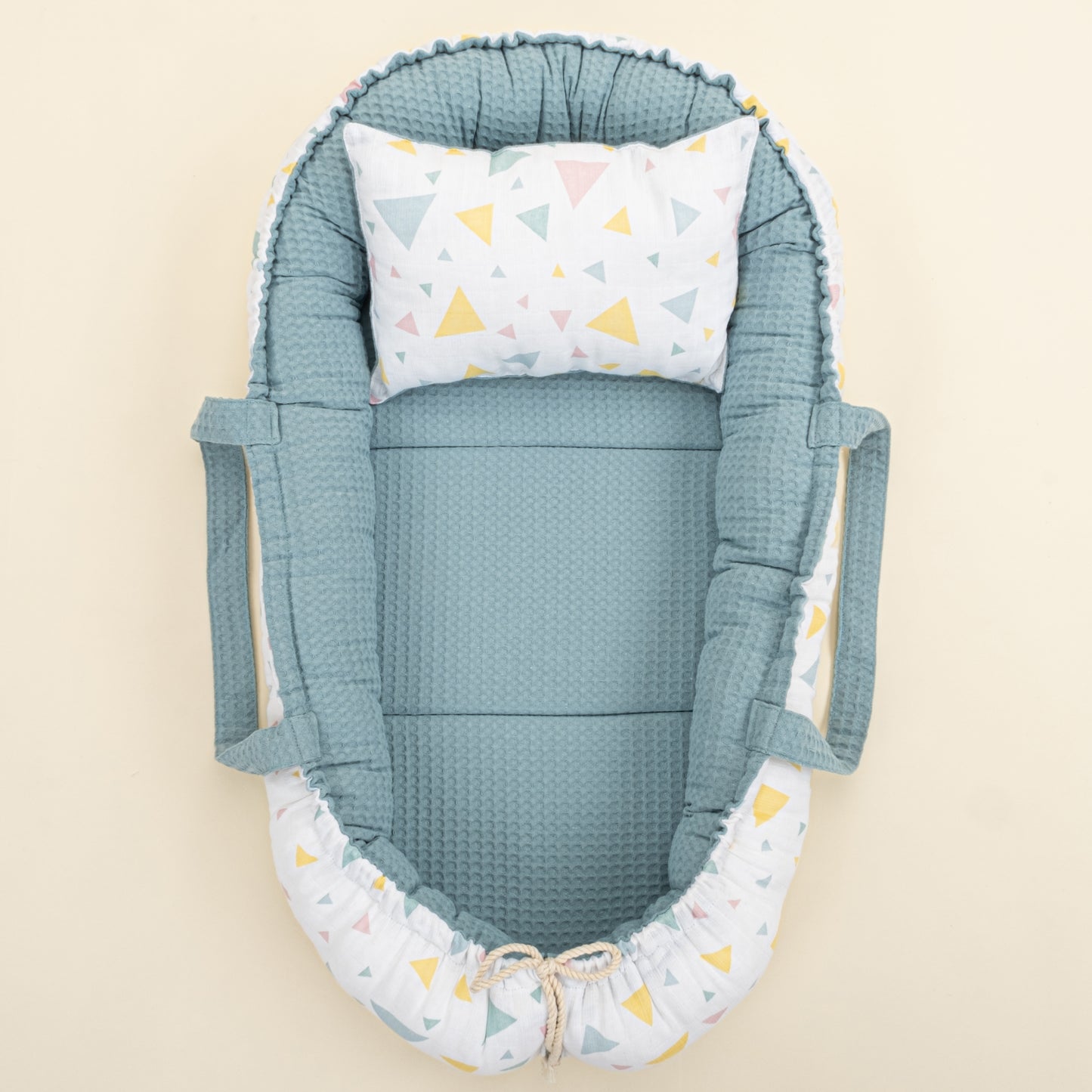 Babynest - Çift Taraflı - Petrol Mavisi Petek - Renkli Üçgenler