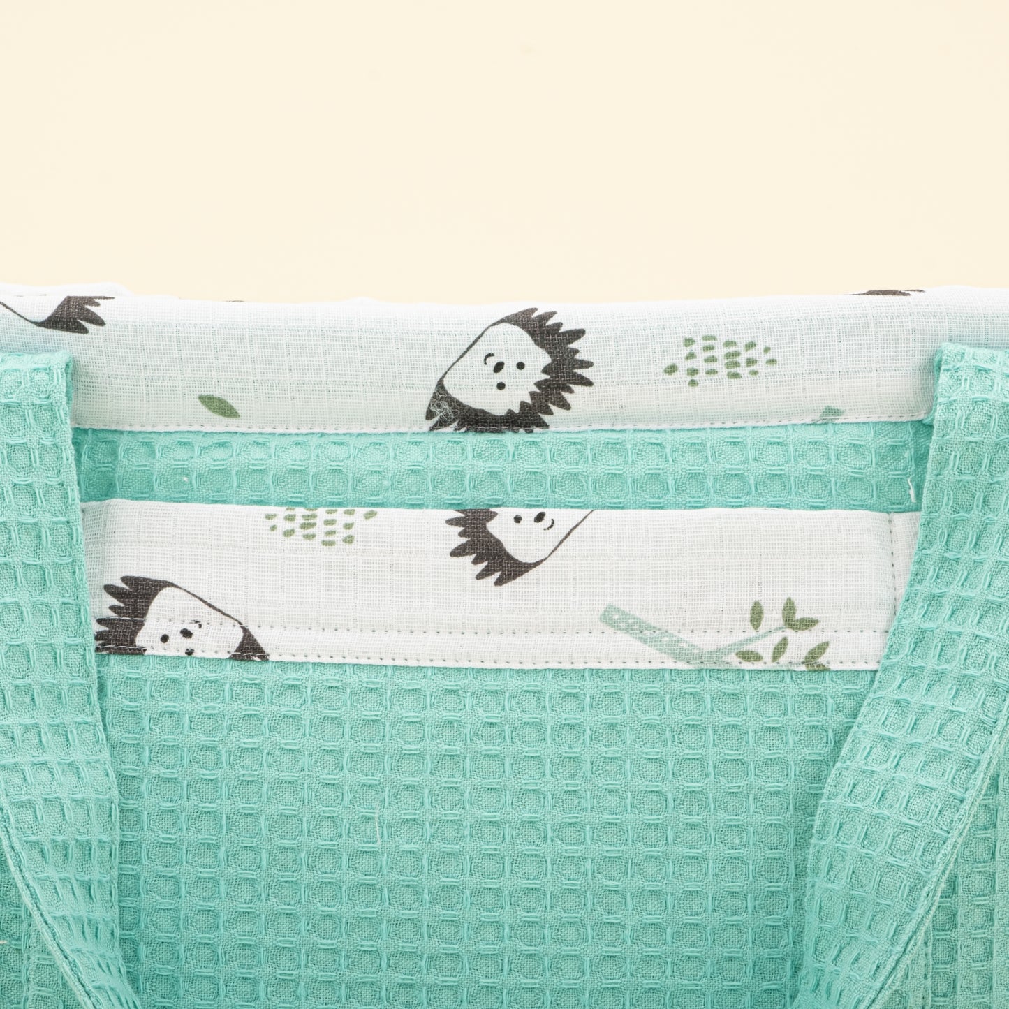 Bebek Bakım Çantası - Nil Yeşili Petek - Kirpi