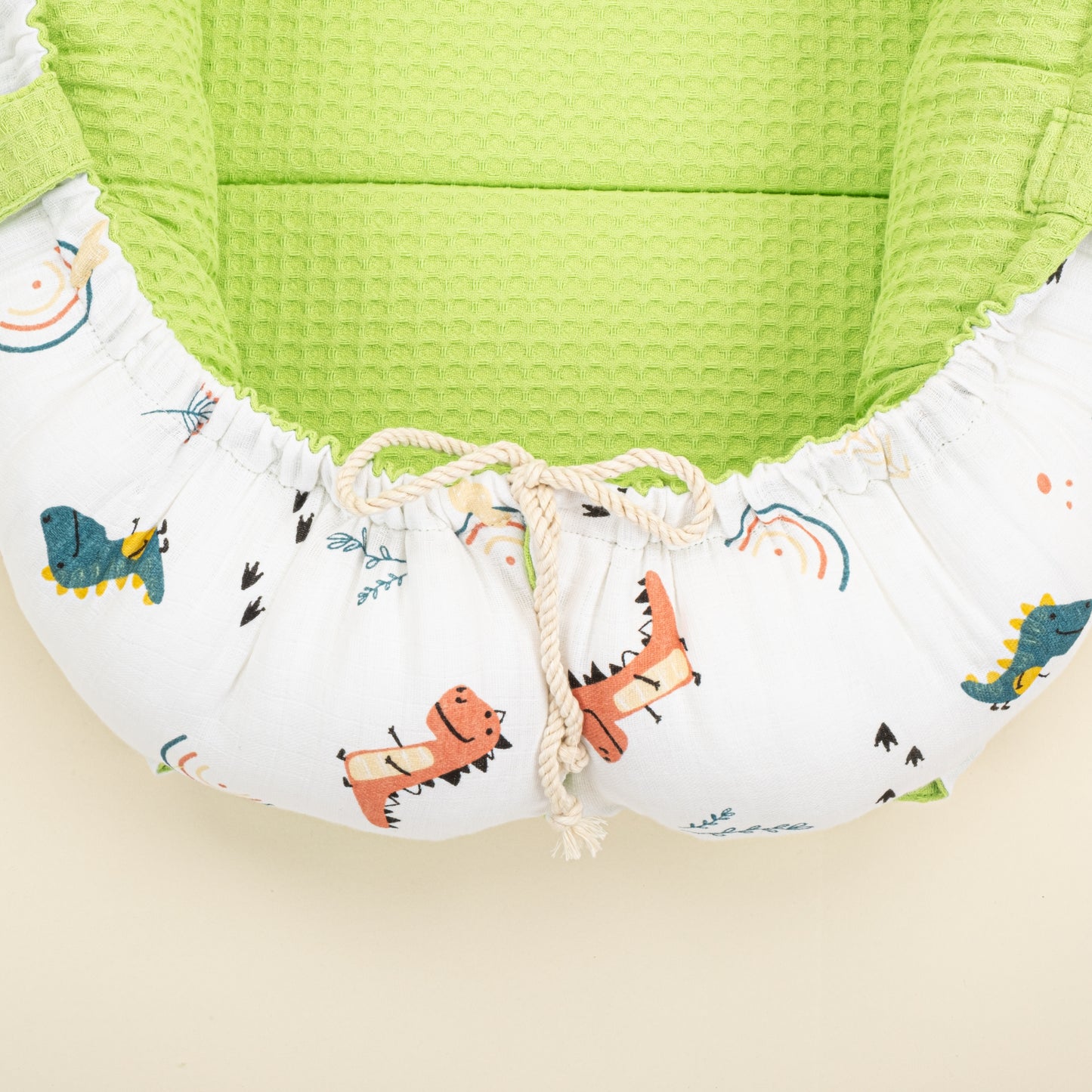 Babynest ve Yastık- Çift Taraflı - Fıstık Yeşili Petek - Renkli Dinazor