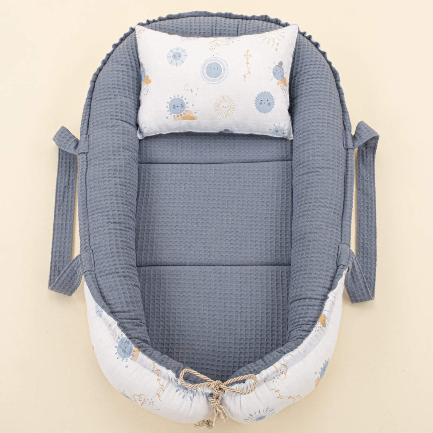 Babynest ve Yastık- Çift Taraflı - Açık İndigo Petek - Mavi Güneş