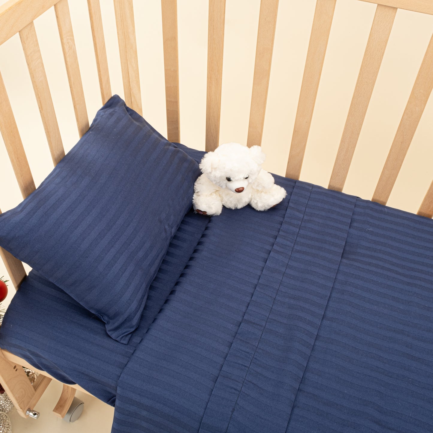 Bebek Saten Nevresim Seti (Yorgan Kılıfı,Yastık Kılıfı,Lastikli Çarşaf) - Lacivert Saten