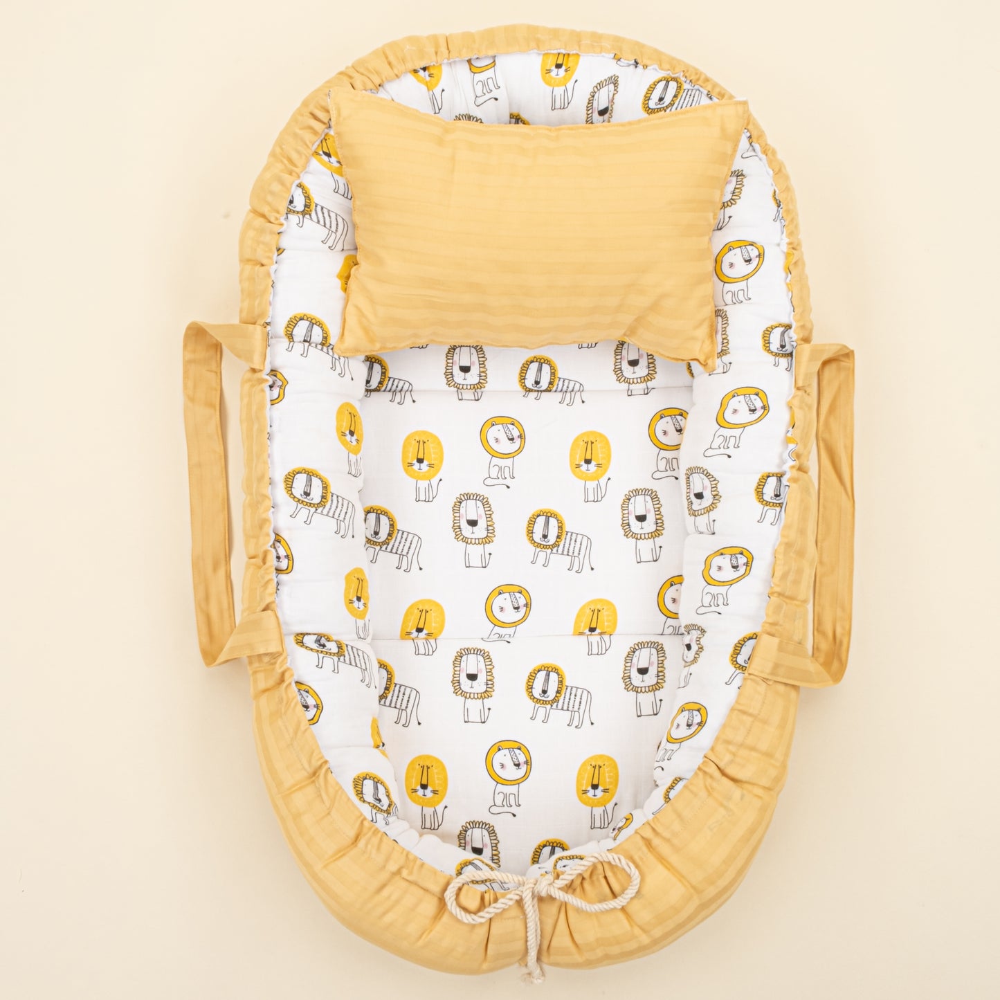 Babynest ve Yastık - Çift Taraflı - Sarı Saten - Sarı Aslan