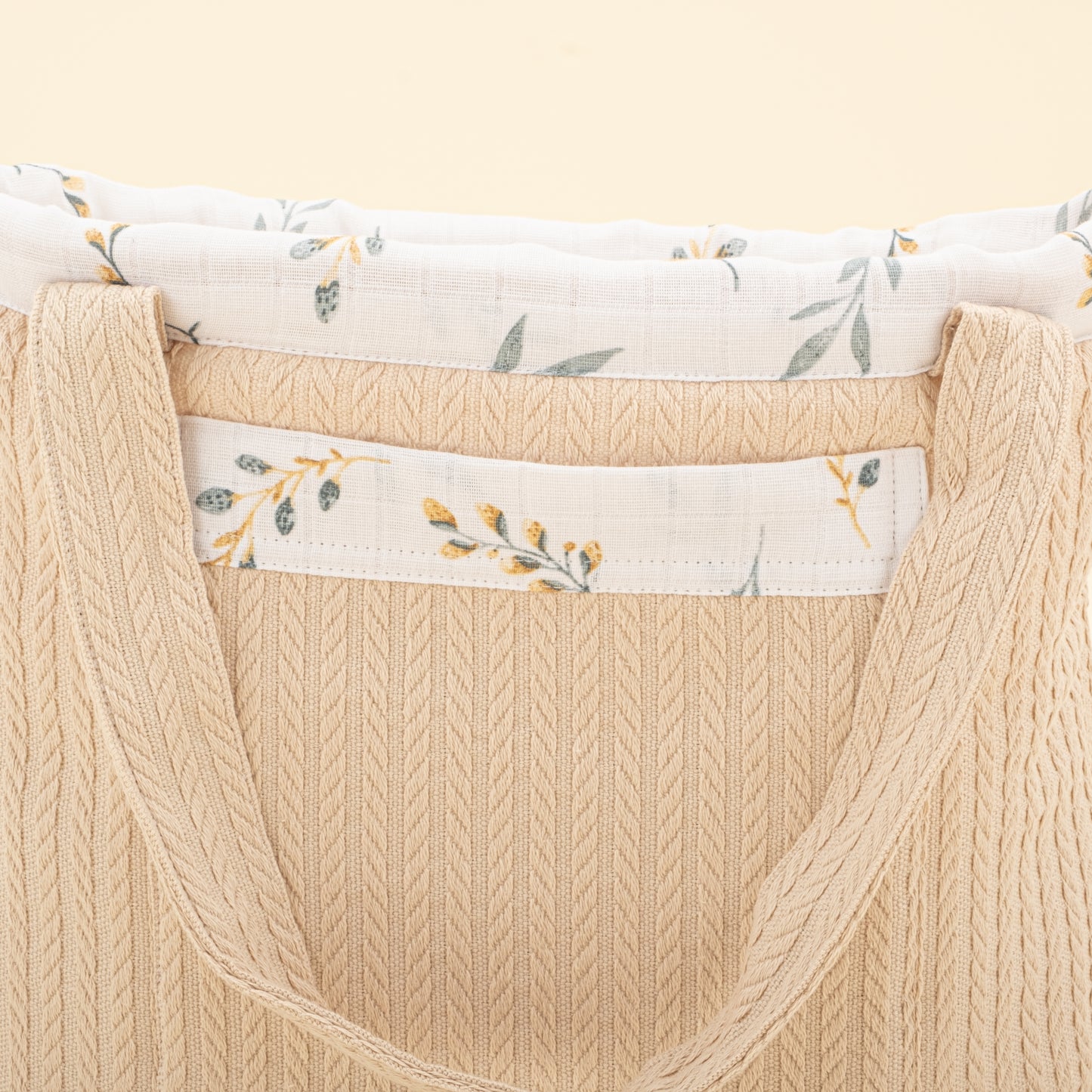 Bebek Bakım Çantası - Sütlü Kahve Örgü - Yapraklar