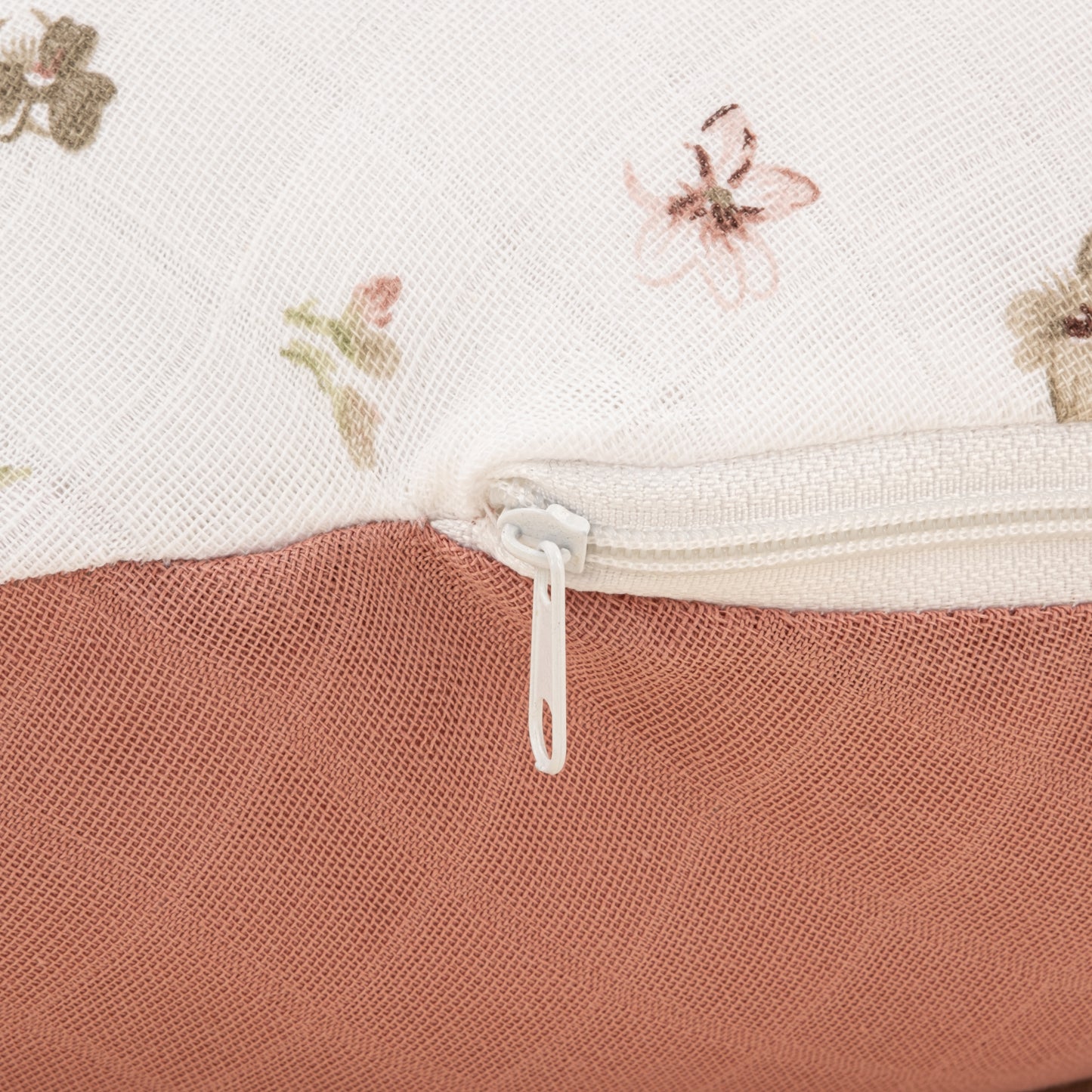 Emzirme Yastığı - Çift Taraflı - Gül Kurusu Muslin - Çiçekler