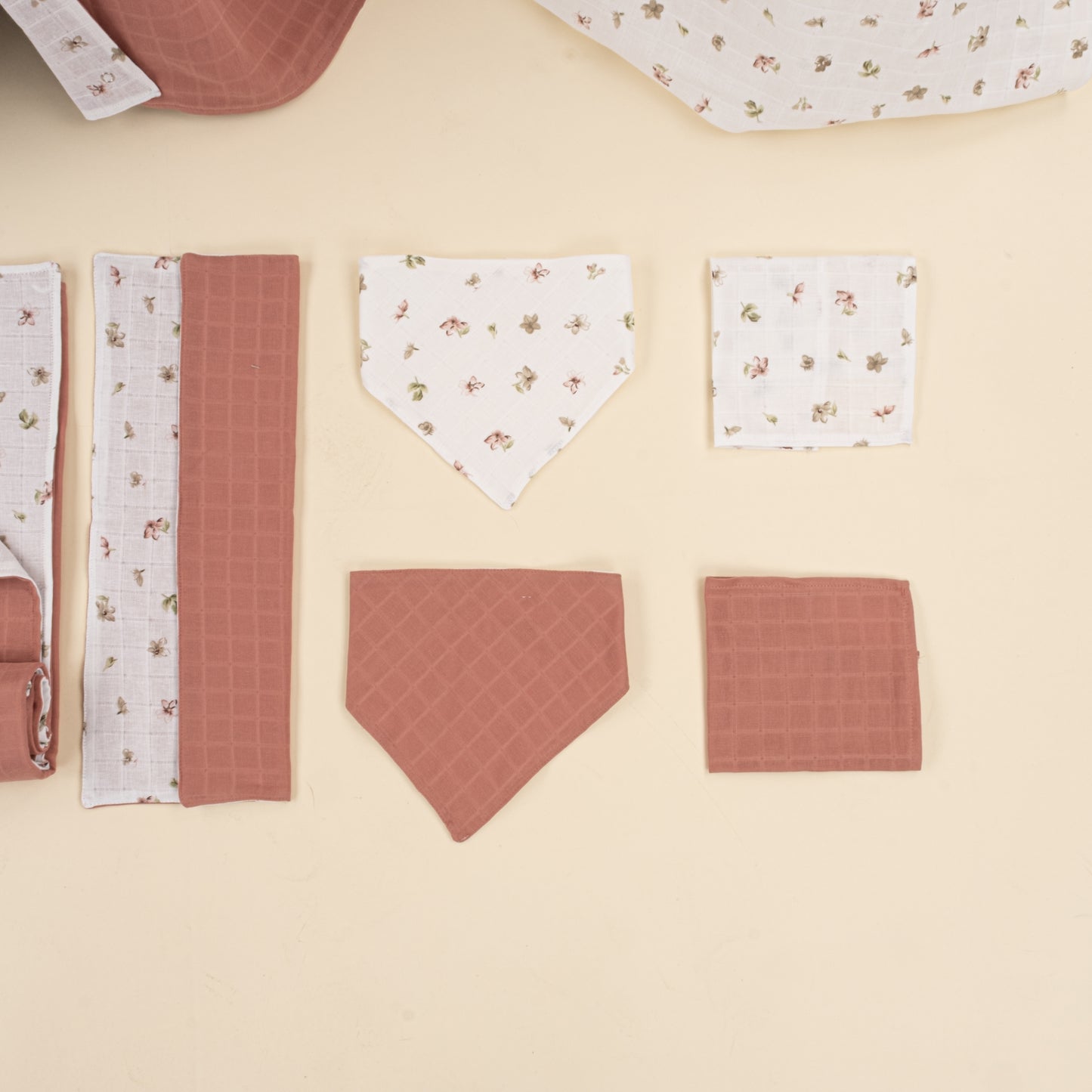 9 Parça Avantajlı Set - Çift Taraflı - Gül Kurusu Muslin - Çiçekler