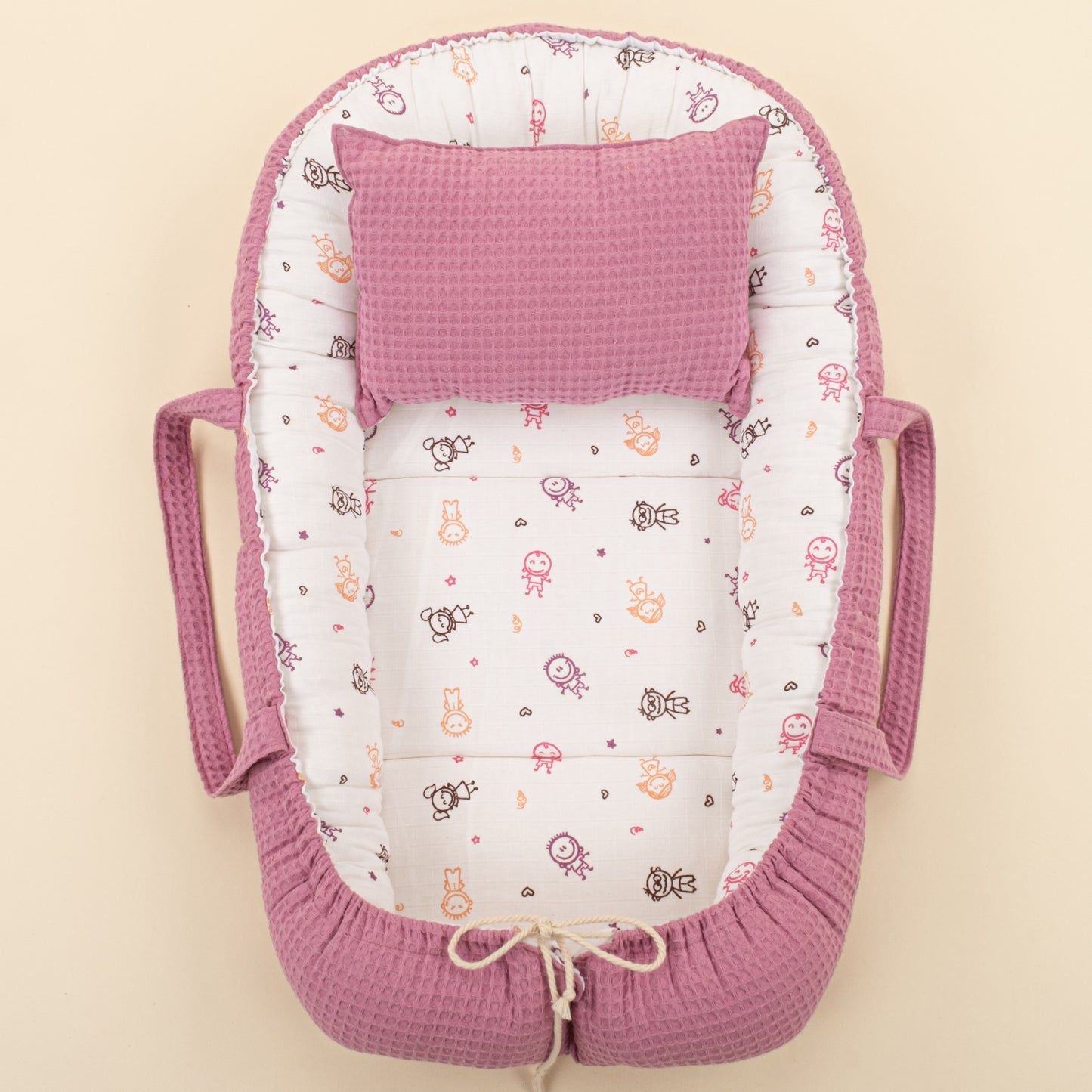 Babynest ve Yastık - Çift Taraflı - Mürdüm Petek - Pembe Çubuk Bebekler