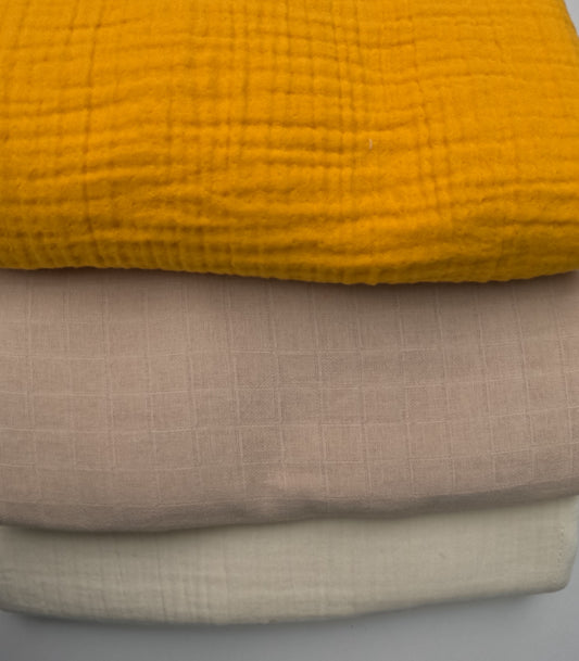 3 lü Bebek Muslin Battaniye Set - Dört Katlı Püsküllü Hardal - İki Katlı Krem - Tek Katlı Kumsal Beji