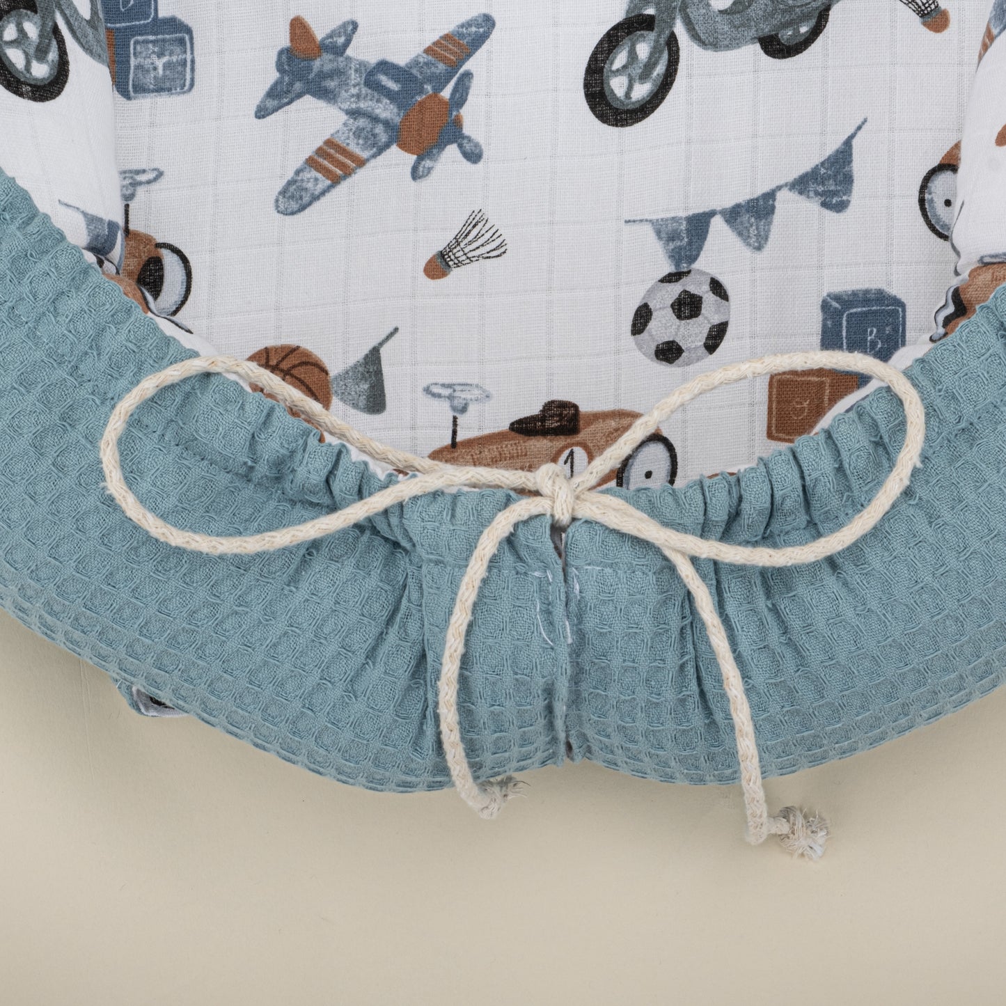 Babynest ve Yastık - Çift Taraflı - Petrol Mavisi Petek - Araçlar
