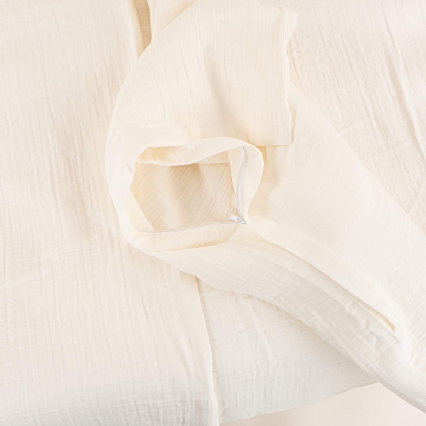Bebek İki Katlı Organik Muslin Nevresim Seti (Yorgan Kılıfı,Yastık Kılıfı,Lastikli Çarşaf) - İki Katlı Organik Muslin Krem