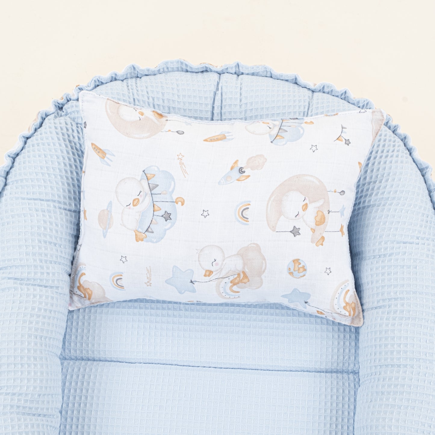 Babynest ve Yastık - Çift Taraflı - Bebe Mavi Petek - Uykucu Ördek