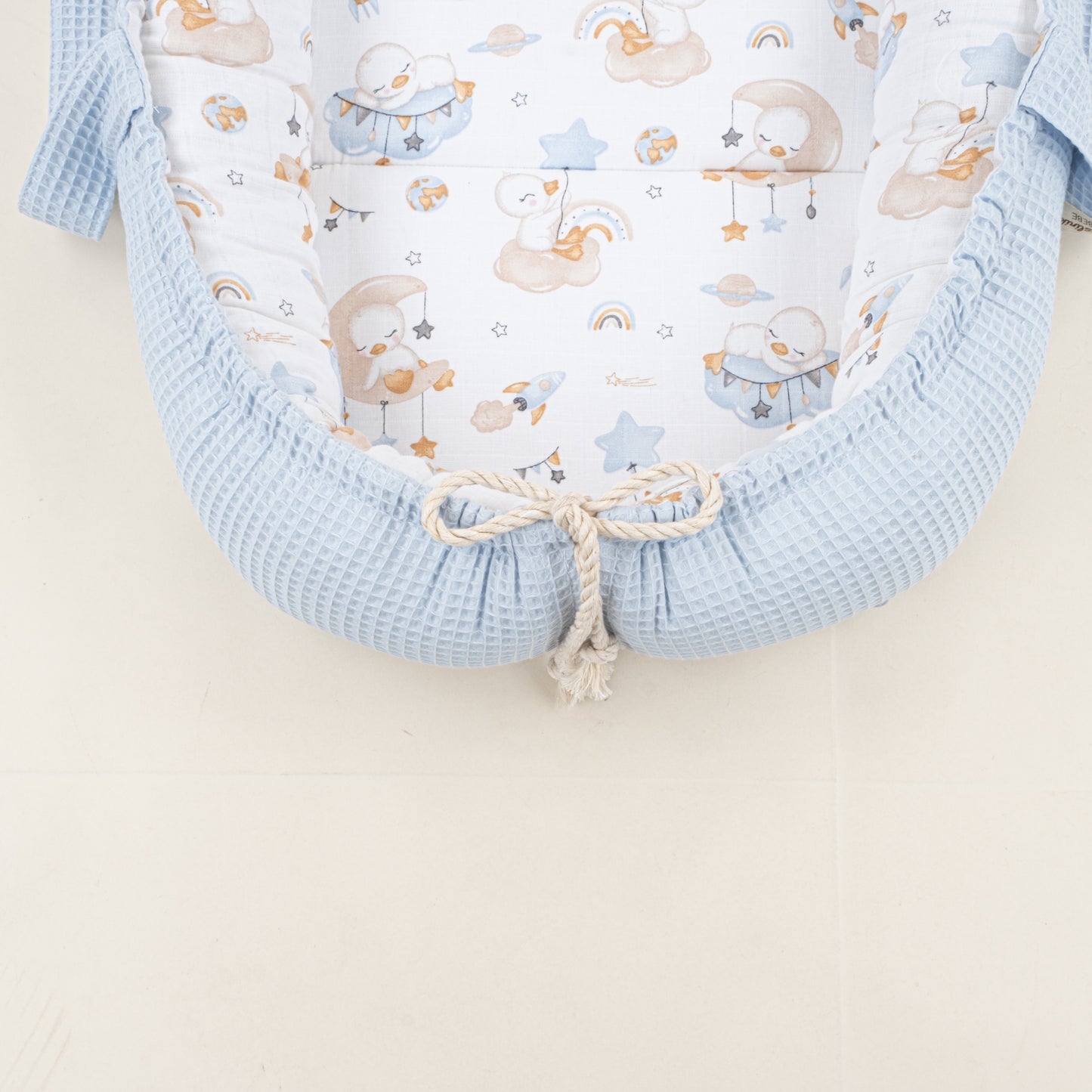 Babynest ve Yastık - Çift Taraflı - Bebe Mavi Petek - Uykucu Ördek