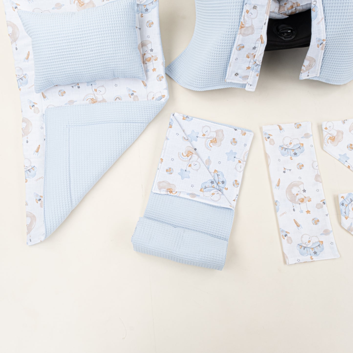 11 Parça Avantajlı Set - Çift Taraflı - Bebe Mavi Petek - Uykucu Ördek