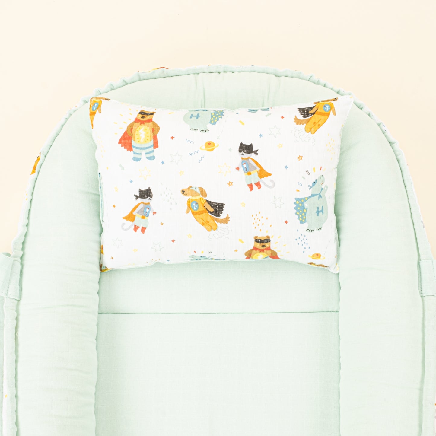 Babynest ve Yastık - Çift Taraflı - Su Yeşili Muslin - Süper Kahramanlar