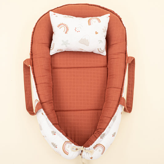 Babynest ve Yastık- Çift Taraflı - Koyu Kiremit Muslin - Kahverengi Gökkuşağı