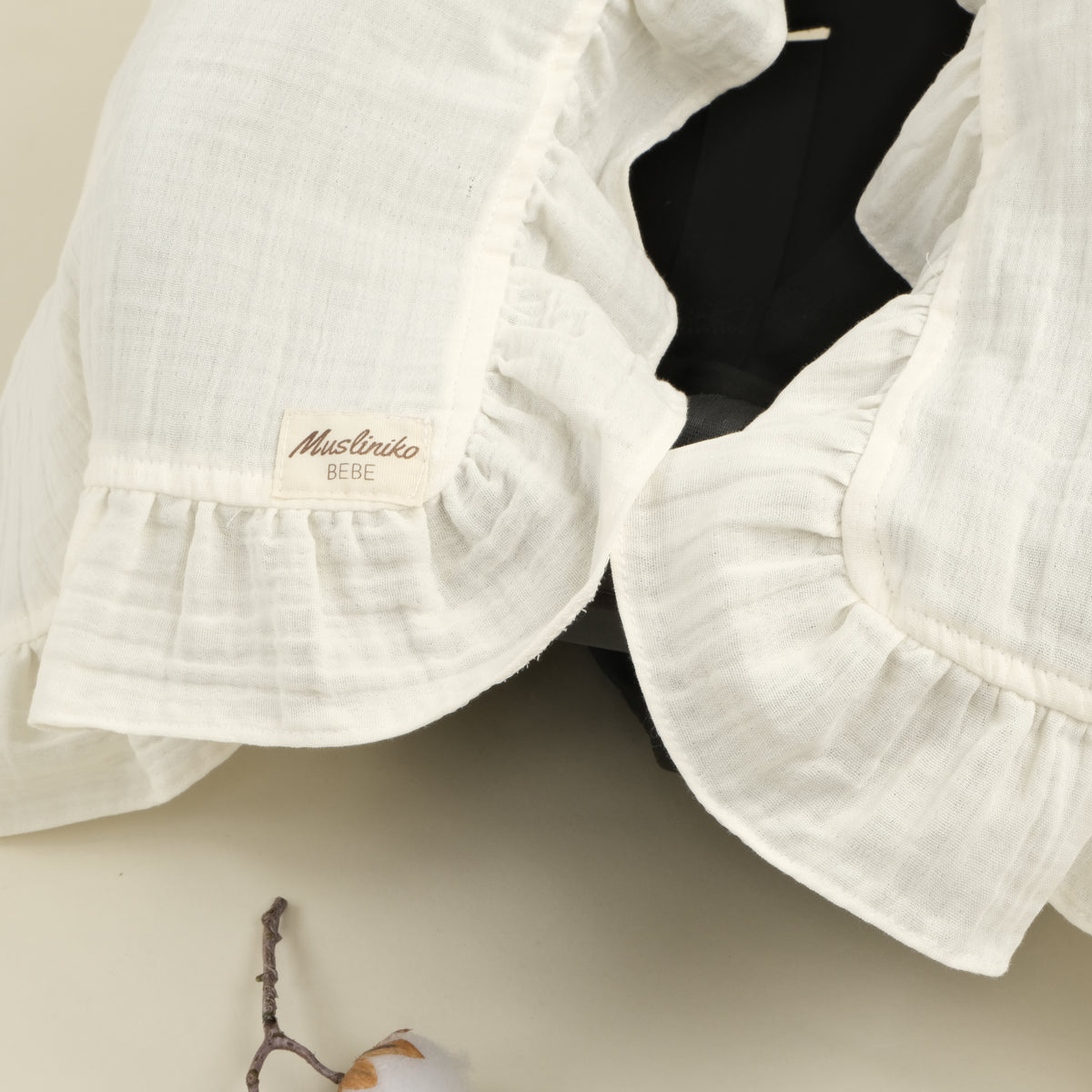 Fırfırlı Puset Örtüsü ve Minderi - 2 Katlı Organik Muslin Krem