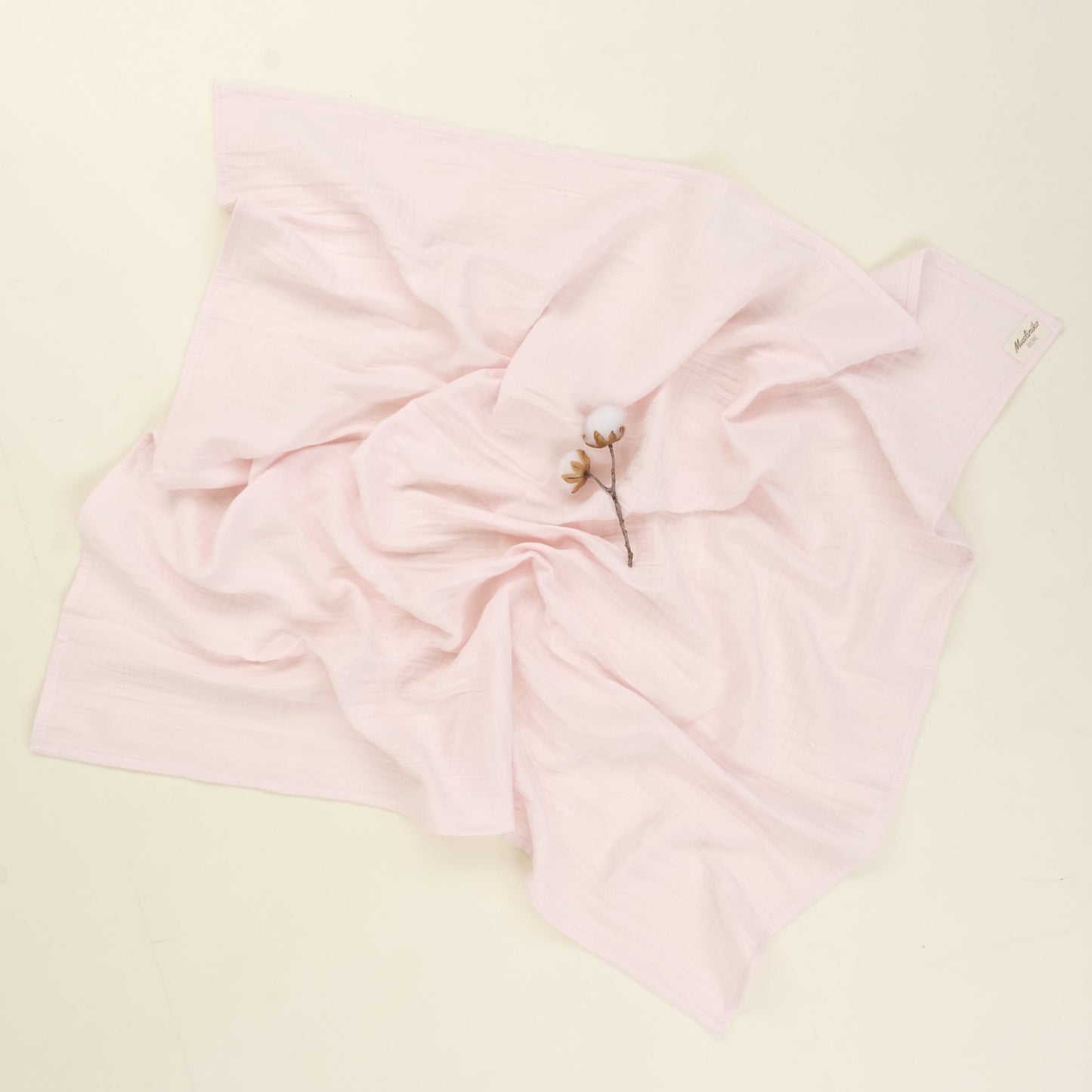 3 lü Bebek Muslin Kundak Set - Dört Katlı Püsküllü Beyaz - İki Katlı Bebe Pembe - Kırmızı Kalpler