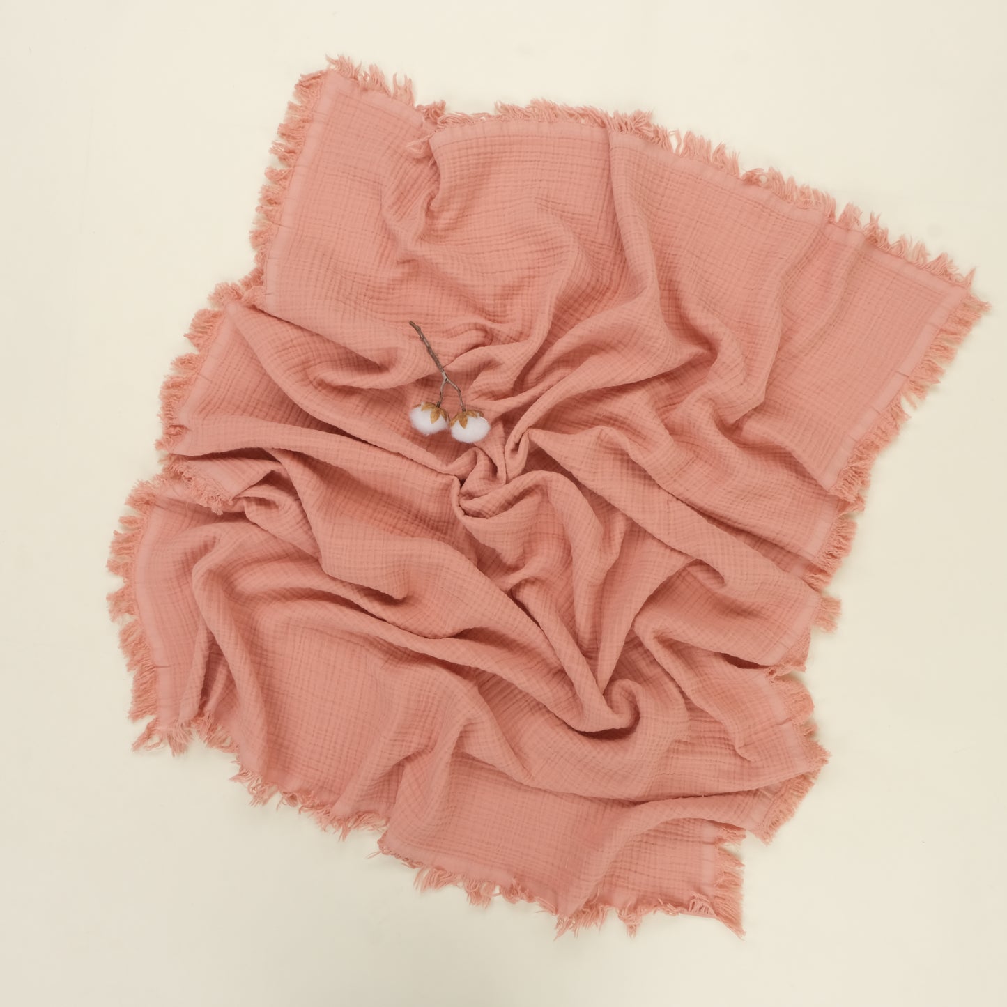 3 lü Bebek Muslin Kundak Set - Dört Katlı Püsküllü Mercan - İki Katlı Bebe Pembe - Pembe Bulutlar
