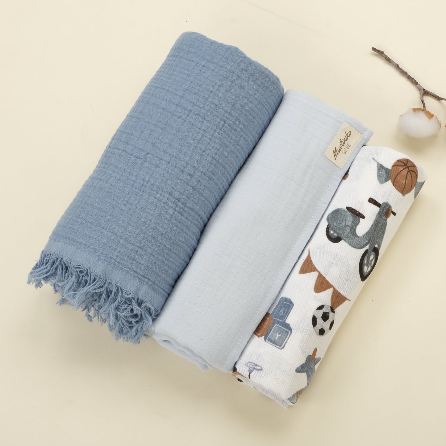 3 lü Bebek Muslin Kundak Set - Dört Katlı Püsküllü İndigo - İki Katlı Bebe Mavi - Araçlar