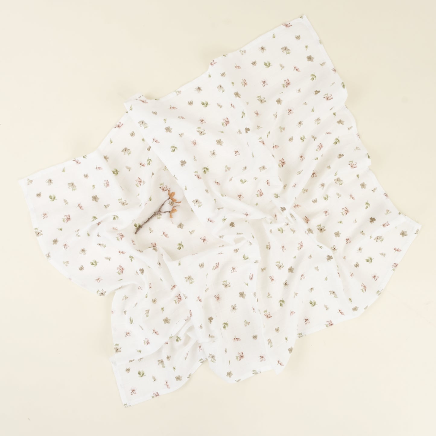 3 lü Bebek Muslin Kundak Set - Dört Katlı Püsküllü Mint - İki Katlı Bebe Pembe - Çiçekler