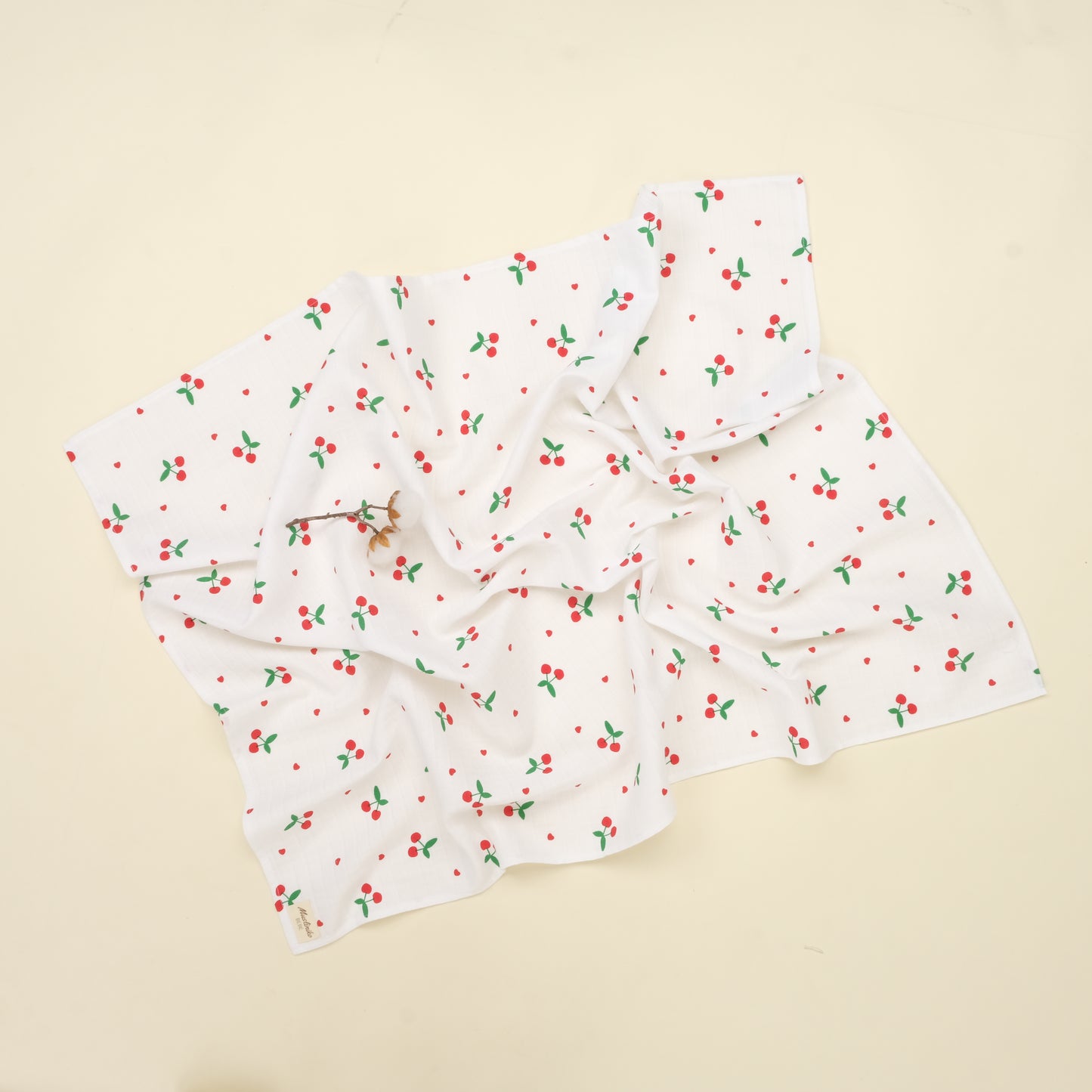 3 lü Bebek Muslin Kundak Set - Dört Katlı Püsküllü Beyaz - İki Katlı Bebe Pembe - Kiraz
