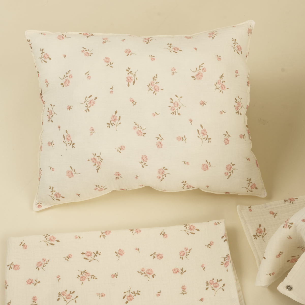 4 Parça İki Katlı Avantajlı Set - İki Katlı Krem - Soft Çiçekler