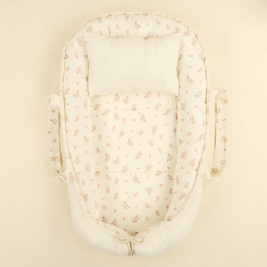 Babynest ve Yastık - Çift Taraflı - İki Katlı Soft Çiçekler - Krem İki Katlı Muslin