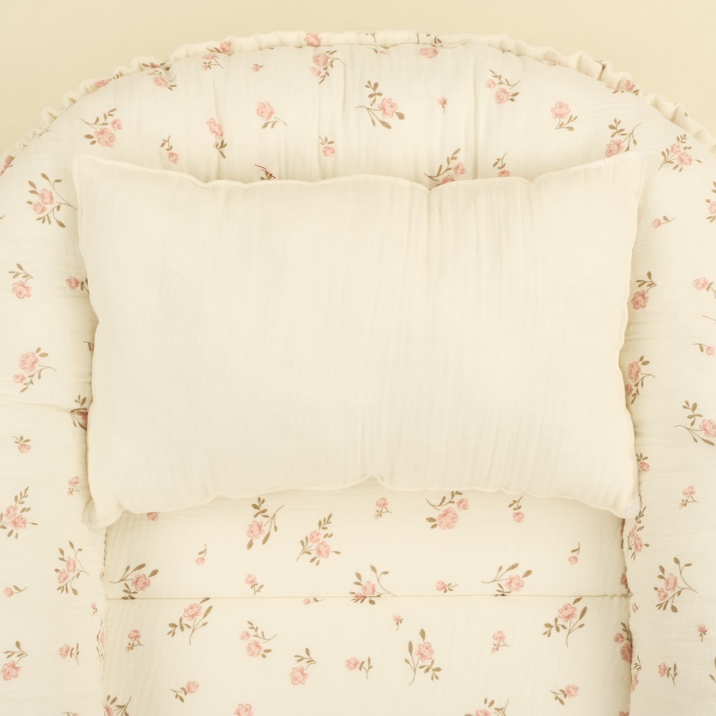 Babynest ve Yastık - Çift Taraflı - İki Katlı Soft Çiçekler - Krem İki Katlı Muslin