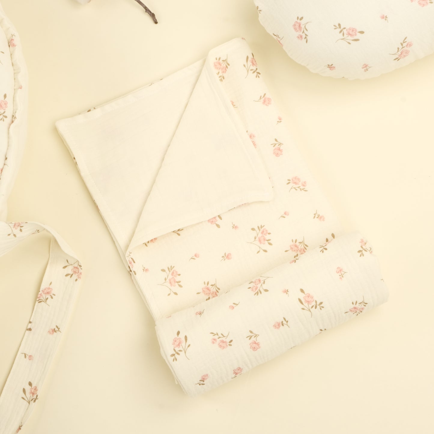 9 Parça Çift Taraflı Muslin Setler - İki Katlı Soft Çiçekler - Krem İki Katlı Muslin