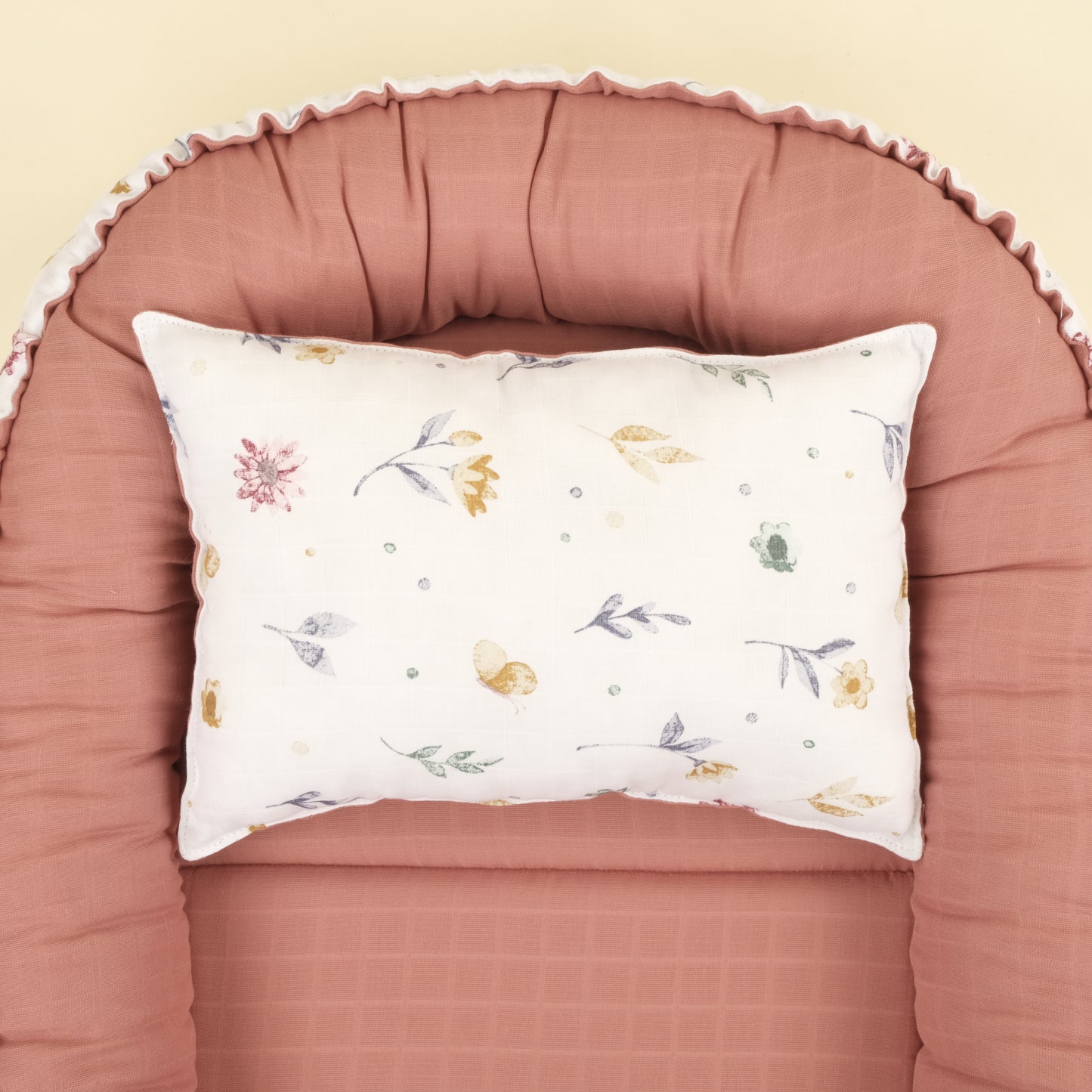 Babynest ve Yastık - Çift Taraflı - Gül Kurusu Muslin - Filizler
