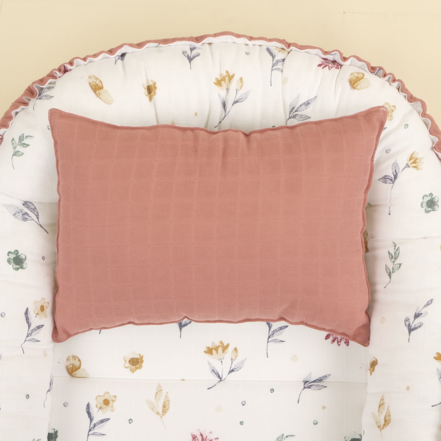Babynest ve Yastık - Çift Taraflı - Gül Kurusu Muslin - Filizler