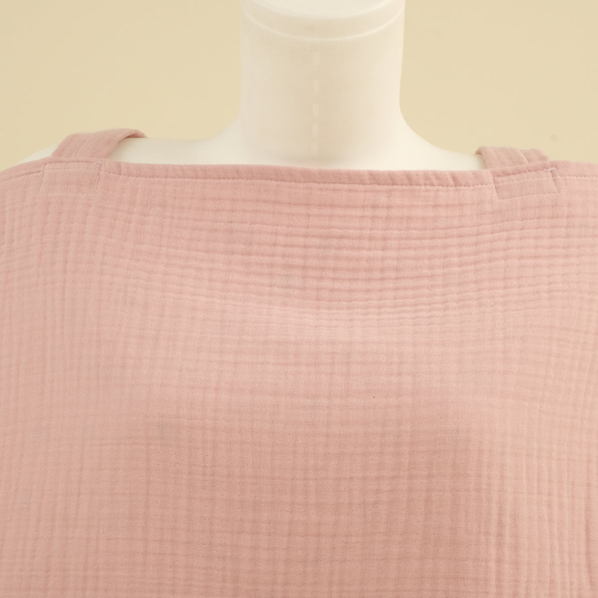 4 Katlı Muslin Emzirme Önlüğü - Çiçekler - 4 Katlı Pudra Muslin