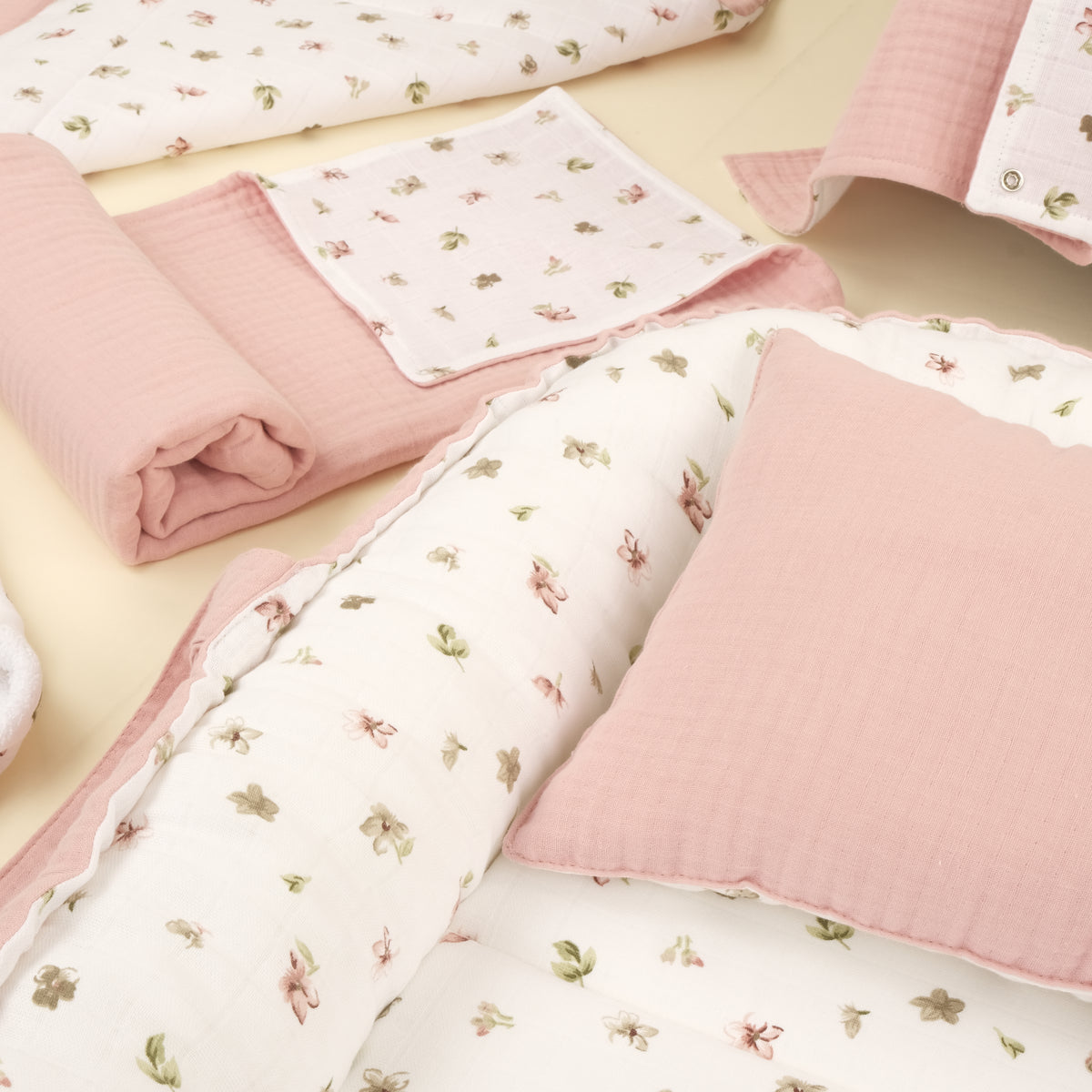 18 Parça Full Set - Çift Taraflı - Çiçekler - 4 Katlı Pudra Muslin