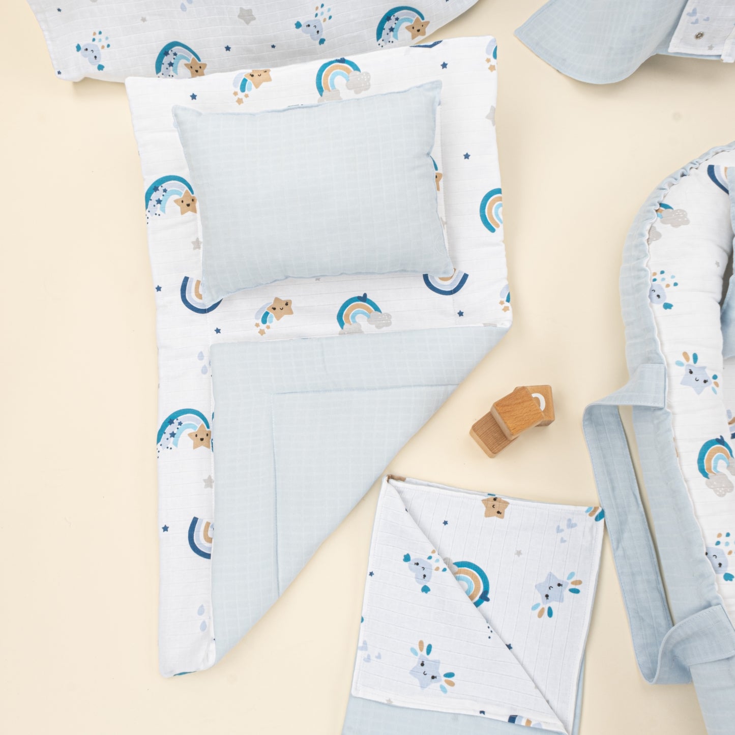18 Parça Full Set - Çift Taraflı - Bebe Mavisi Muslin - Mavi Gökkuşağı