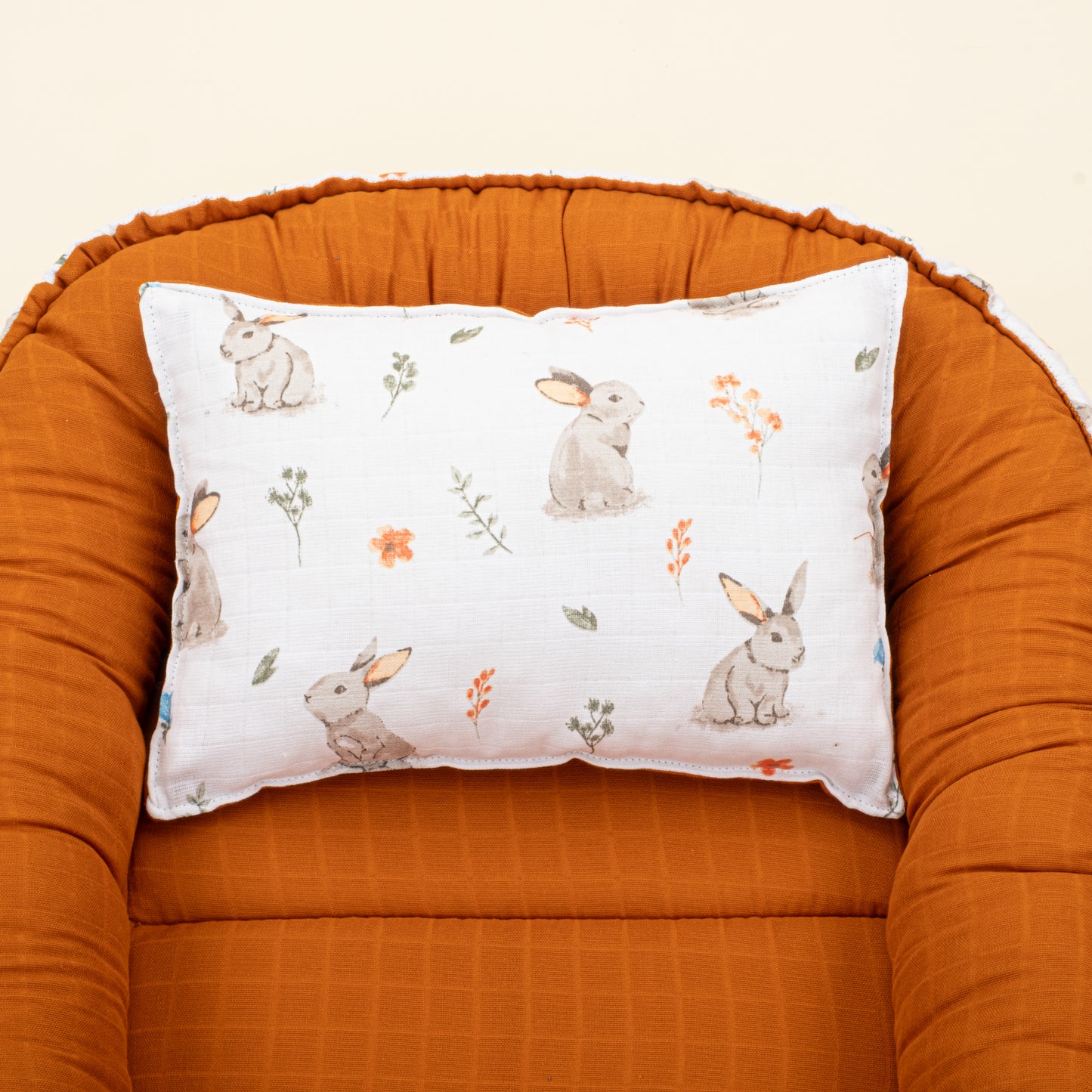 Babynest ve Yastık- Çift Taraflı - Kiremit Muslin - Kahverengi Tavşan