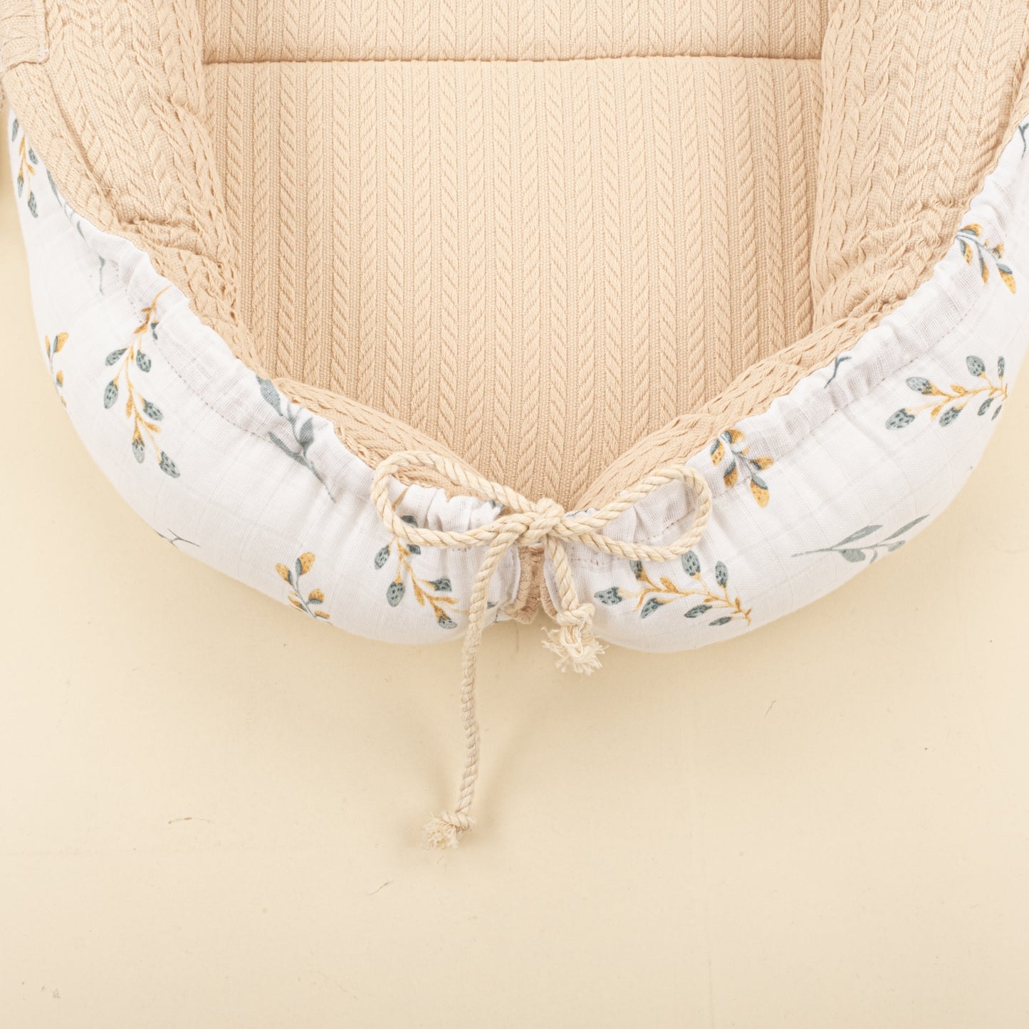 Babynest ve Yastık - Çift Taraflı - Sütlü Kahve Örgü - Yapraklar