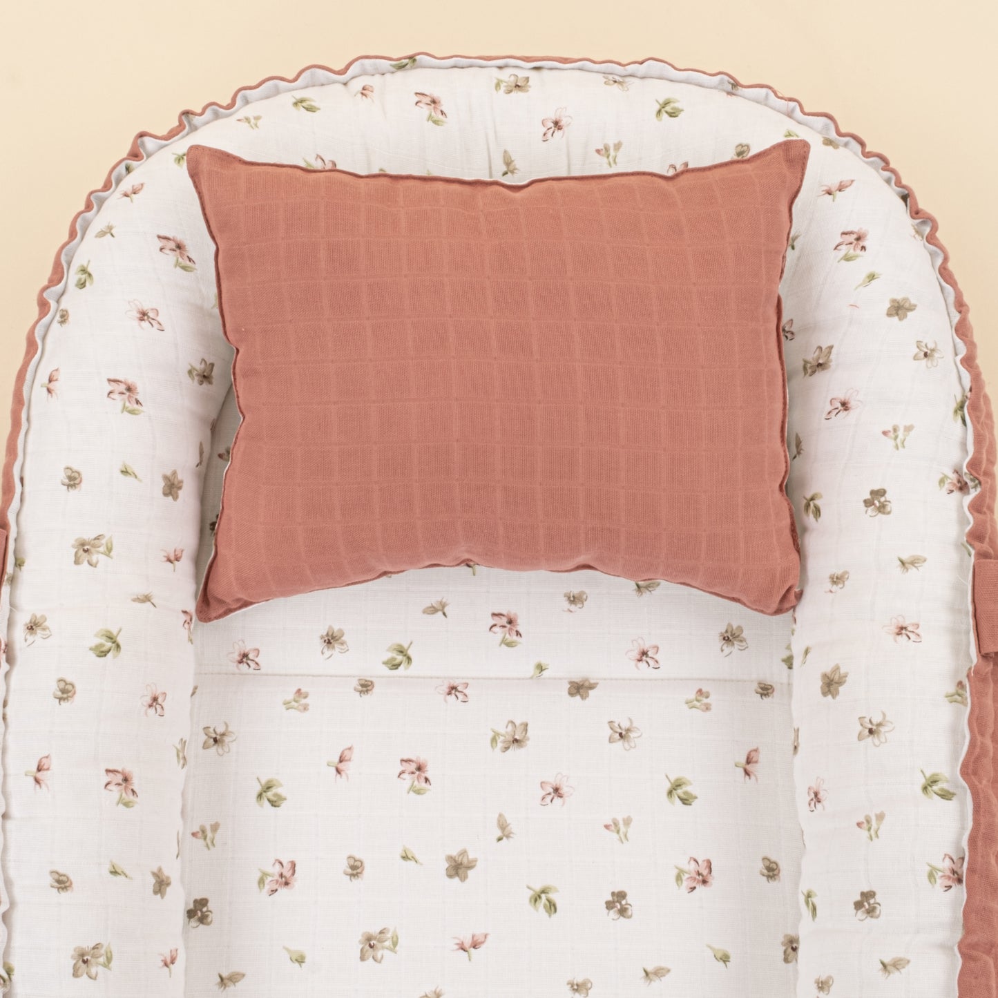 Babynest ve Yastık - Çift Taraflı - Gül Kurusu Muslin - Çiçekler