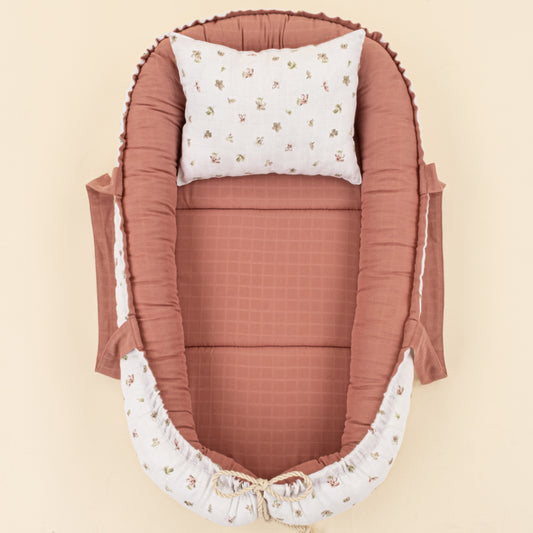 Babynest ve Yastık - Çift Taraflı - Gül Kurusu Muslin - Çiçekler