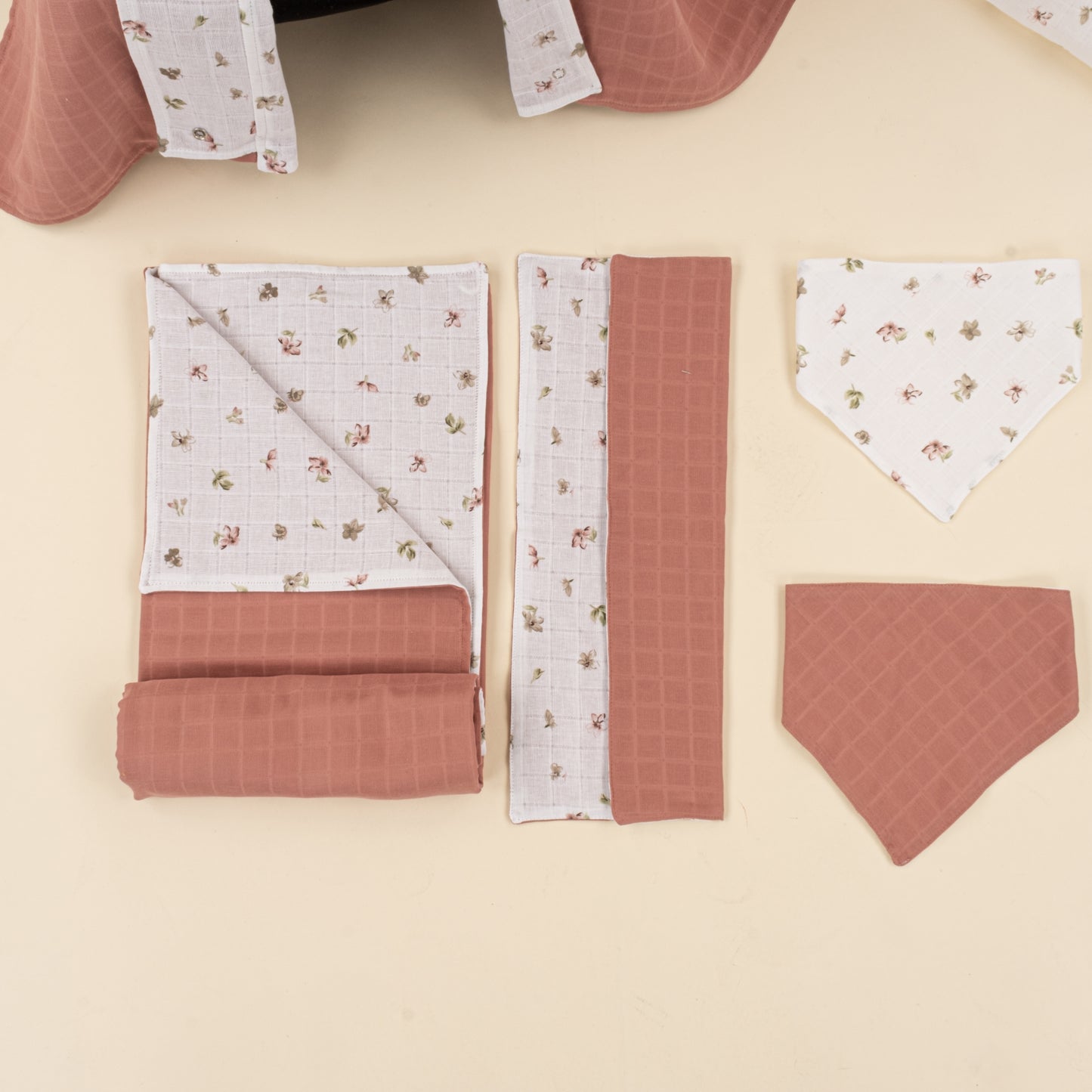 9 Parça Avantajlı Set - Çift Taraflı - Gül Kurusu Muslin - Çiçekler