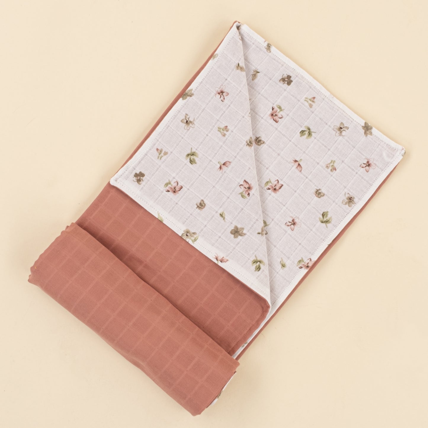 Çift Taraflı Muslin Örtü - Gül Kurusu Muslin - Çiçekler