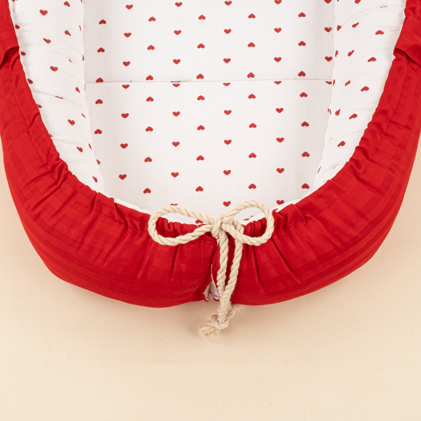 Babynest ve Yastık - Çift Taraflı - Kırmızı Saten - Kırmızı Kalp