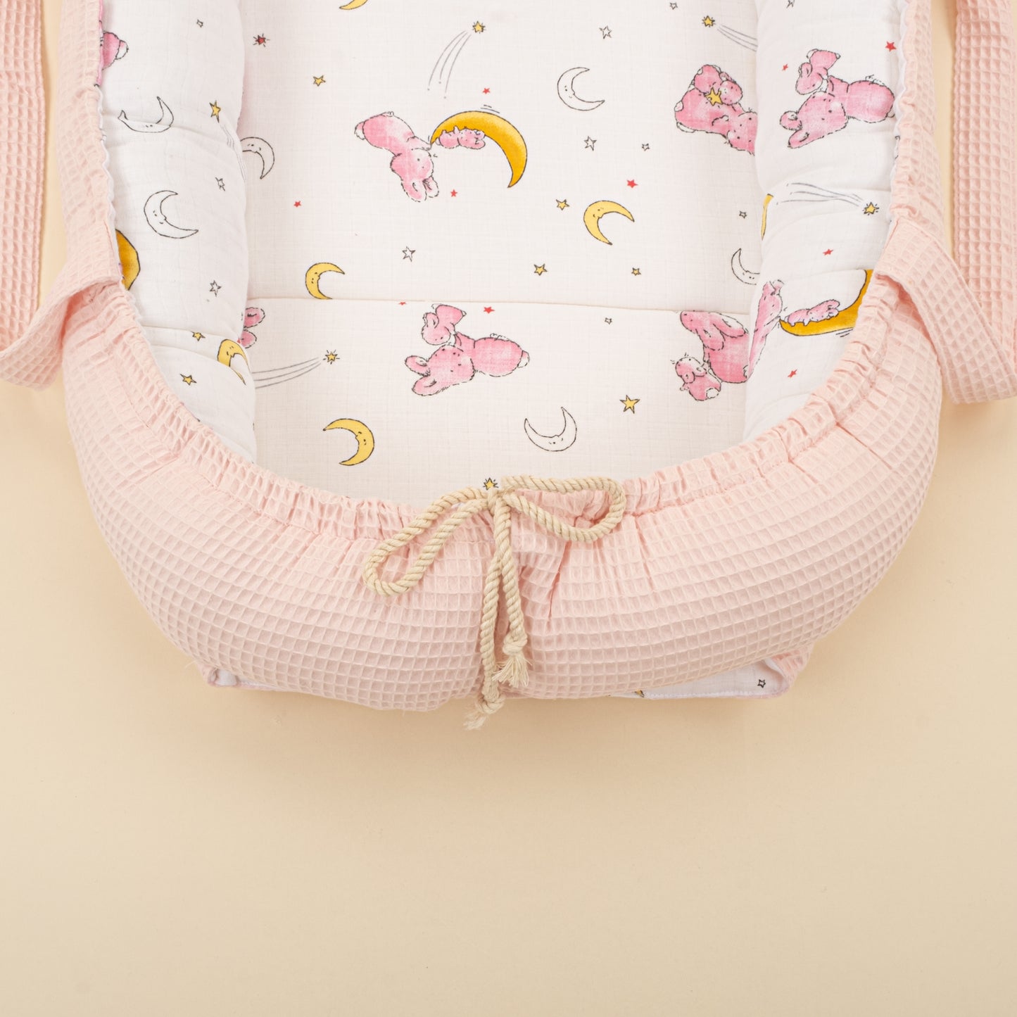 Babynest ve Yastık - Çift Taraflı - Pembe Petek - Pembe Tavşan