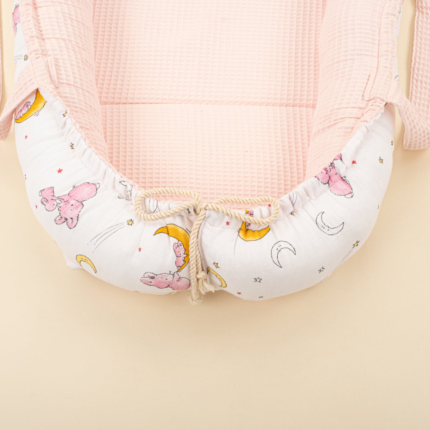 Babynest ve Yastık - Çift Taraflı - Pembe Petek - Pembe Tavşan