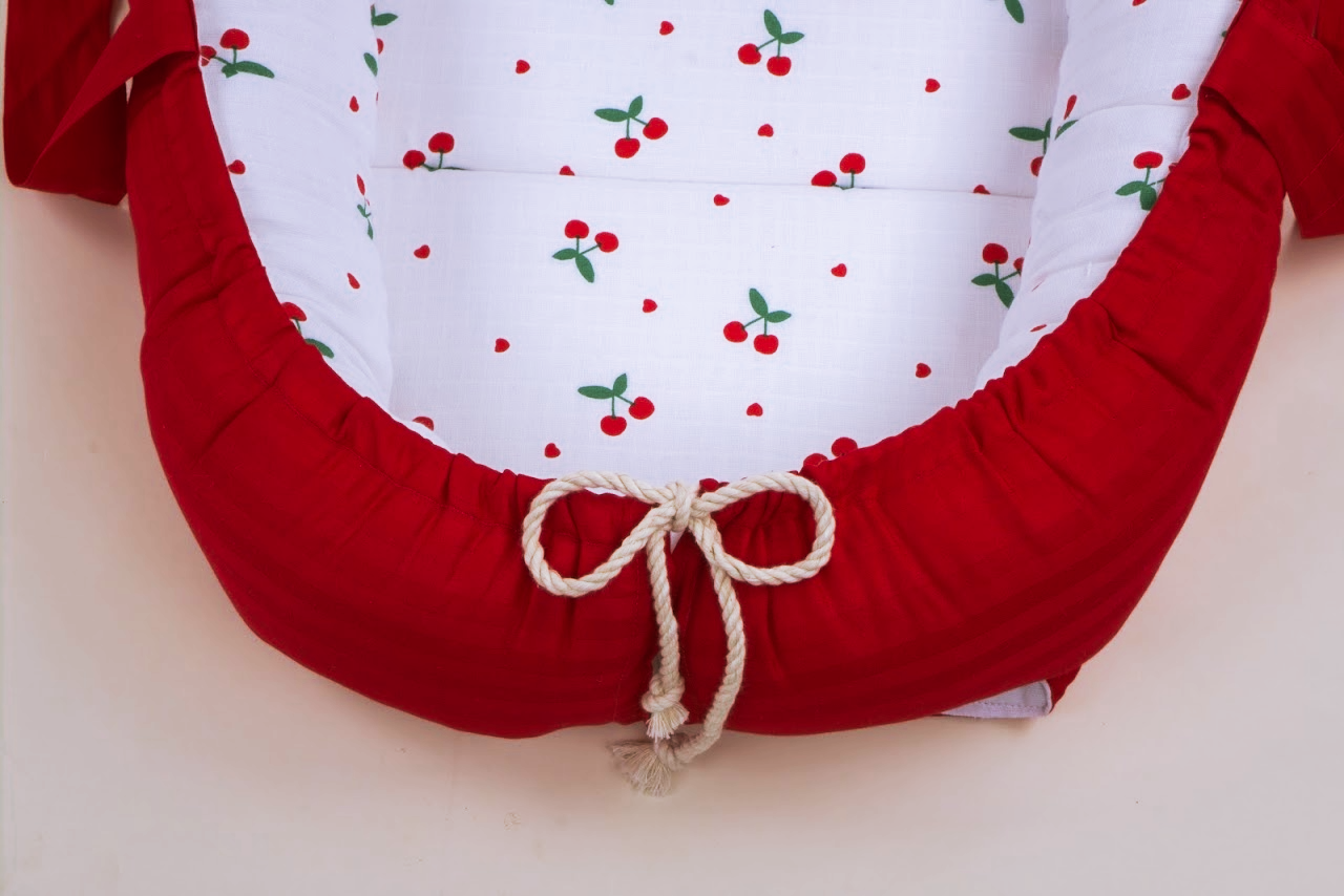 Babynest ve Yastık - Çift Taraflı - Kırmızı Saten - Kiraz