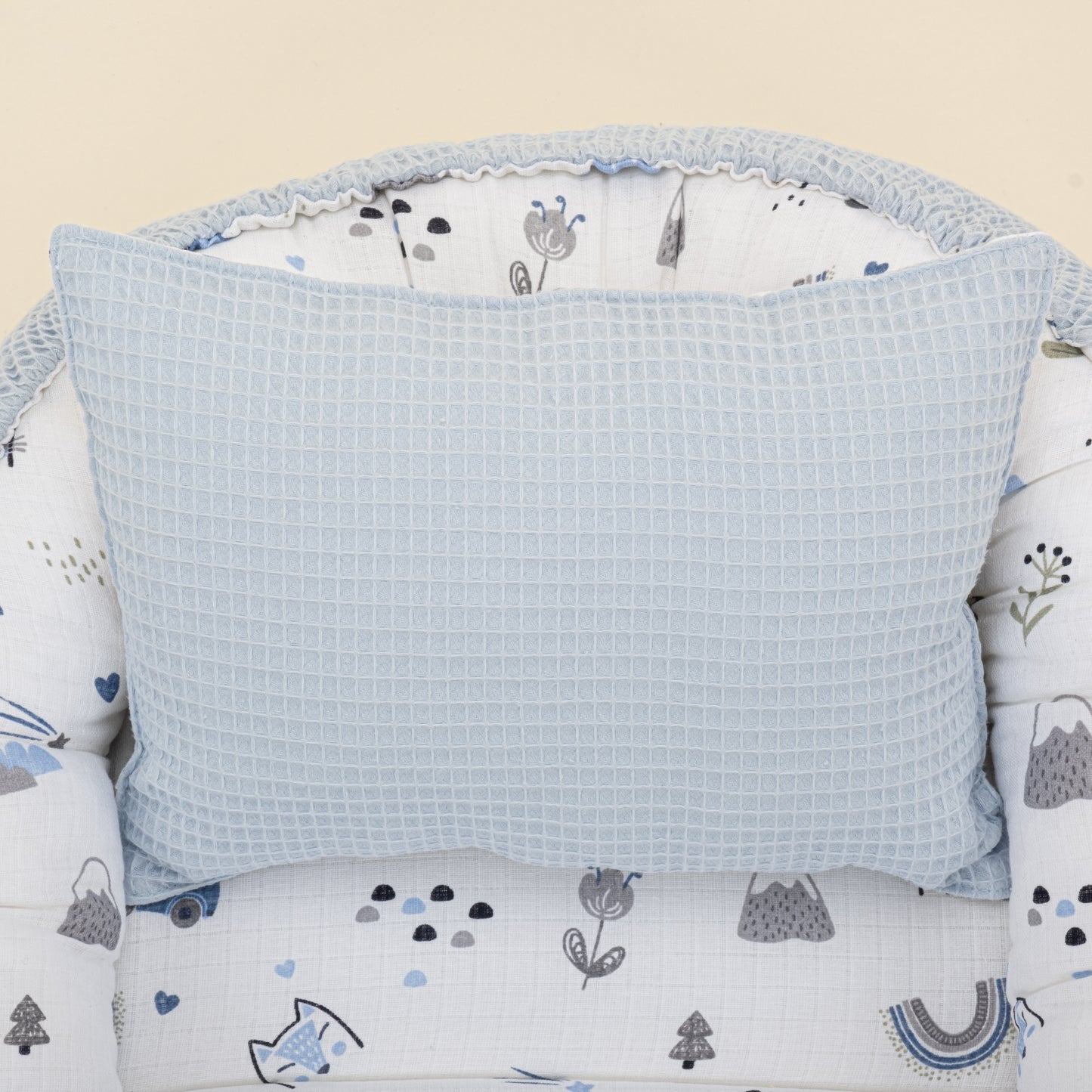 Babynest ve Yastık - Çift Taraflı - Bebe Mavi Petek - Mavi Kedi